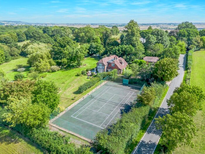 4 Bedroom Detached House For Sale In Ash Hill, Ruckinge, Kent, TN26