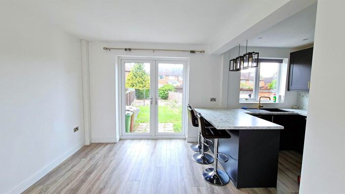 3 Bedroom Semi-Detached House To Rent In Latchmere Drive, Leeds, LS16