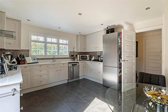 4 Bedroom Detached House To Rent In Marlborough Drive, Weybridge, Surrey, KT13