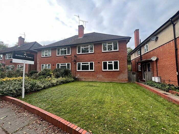 2 Bedroom Maisonette To Rent In Lloyd Court, Pinner, HA5