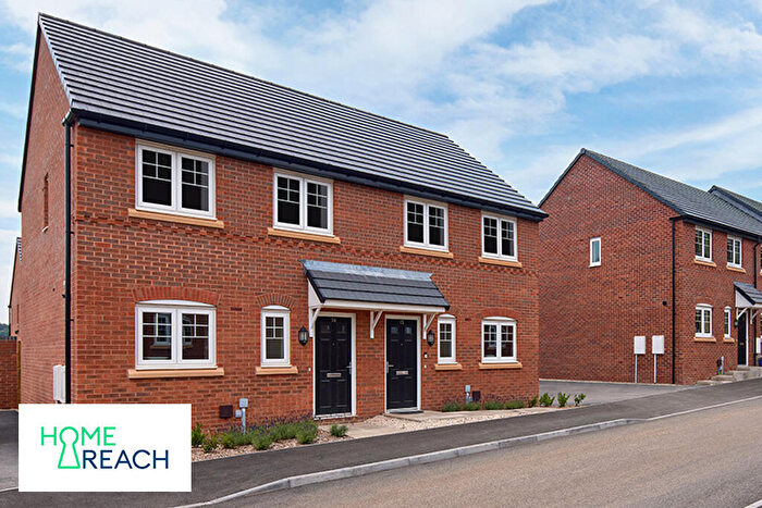 3 Bedroom Semi Detached House For Sale In Arnold Lane, Gedling, Nottingham, NG4