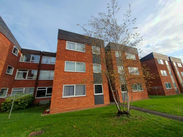 2 Bedroom Flat To Rent In Shinfield Road, Reading, RG2