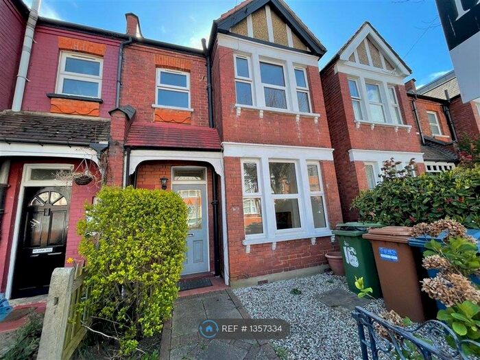 3 Bedroom Terraced House To Rent In Bruce Road, Harrow, HA3