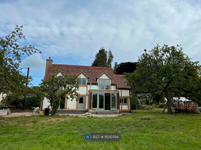 3 Bedroom Detached House To Rent In The Latchen, Longhope, GL17