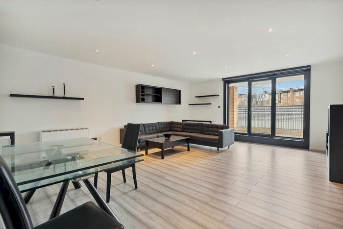 2 Bedroom Flat To Rent In Point West, Cromwell Road, London, SW7