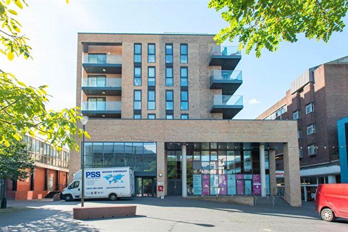 2 Bedroom Apartment For Sale In Brunswick House, Homefield Rise, Orpington, BR6