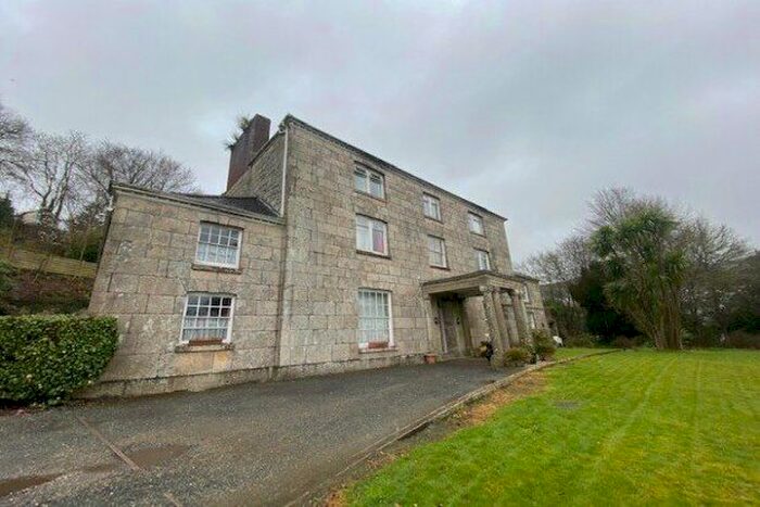 2 Bedroom Flat To Rent In Trevarrick Drive, St. Austell, PL25