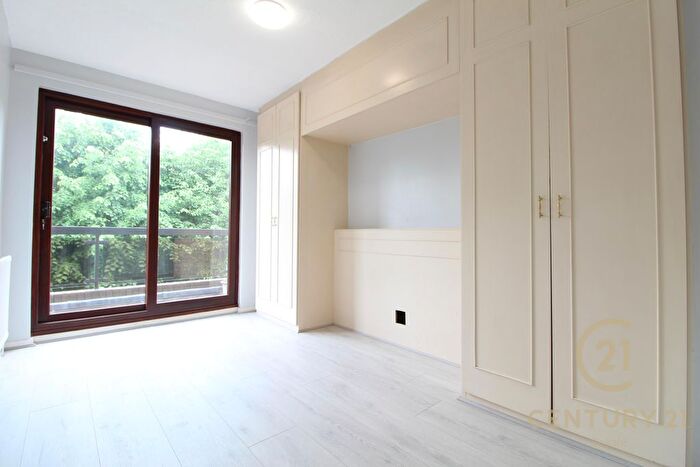 2 Bedroom Flat To Rent In Coombe Lane West, Coombe, Kingston Upon Thames, KT2
