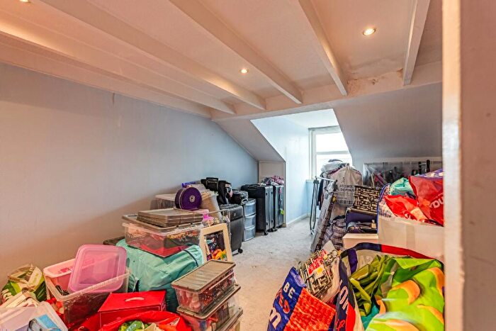 3 Bedroom Flat For Sale In , Marshall Place, Perth, PH2