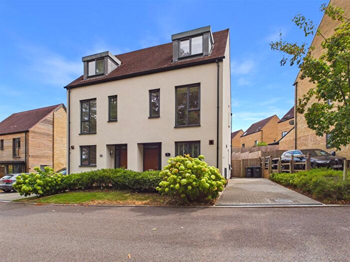 3 Bedroom Semi Detached House For Sale In Philand Lane, Coulsdon, CR5