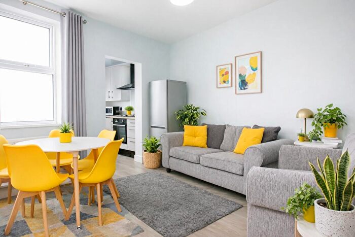 3 Bedroom House To Rent In Edmund Road, Sheffield, S2