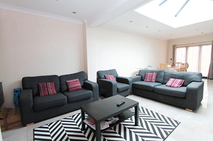 3 Bedroom Terraced House To Rent In Cressage Close, Southall, UB1