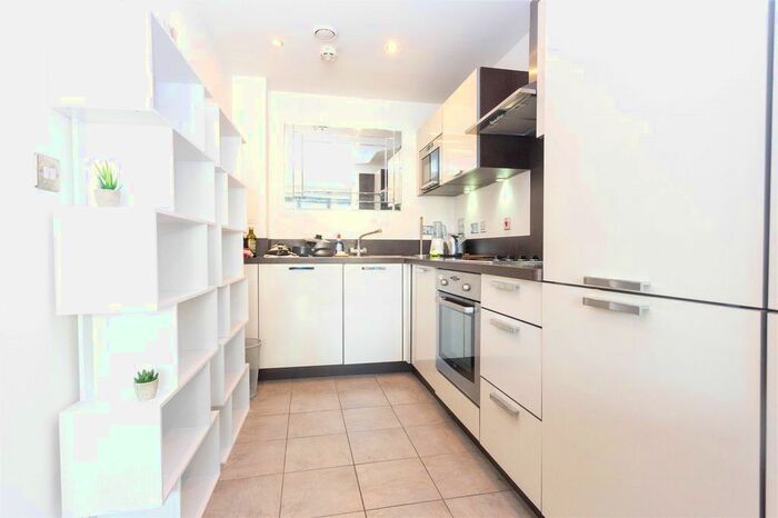 1 Bedroom Flat To Rent In Surrey Quays Road, Canada Water, London, SE16