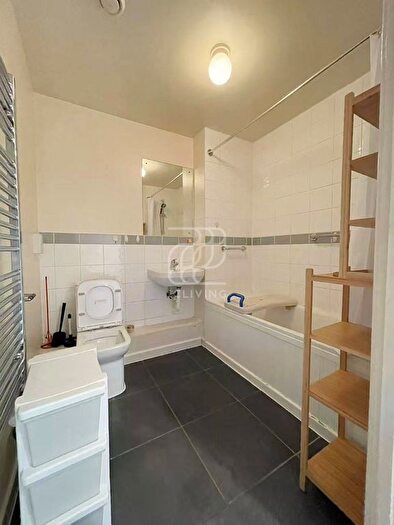 2 Bedroom Flat To Rent In Adagio Point, SE8