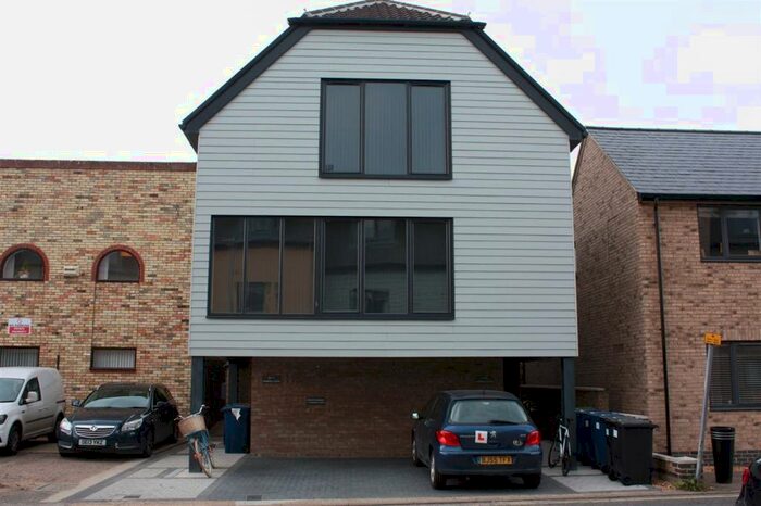 1 Bedroom Flat To Rent In Cromwell Court, New Road, St Ives, PE27