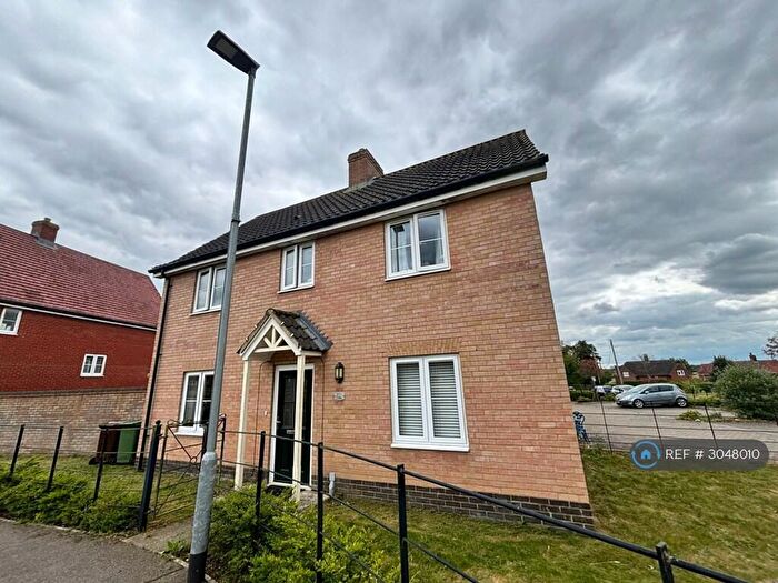 3 Bedroom End Of Terrace House To Rent In Mentmore Way, Norwich, NR14