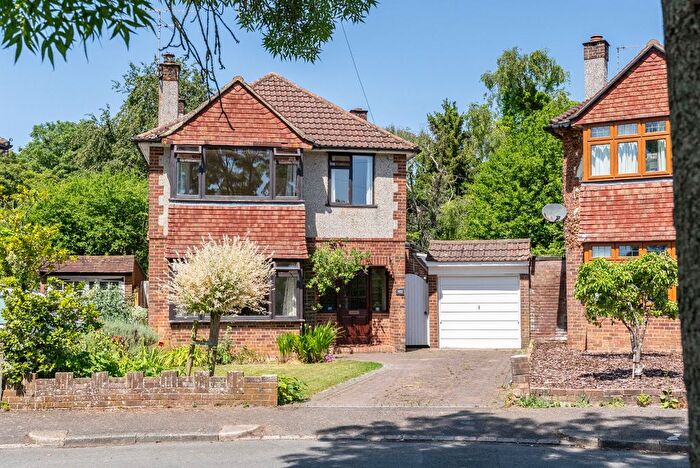 3 Bedroom Detached House For Sale In Hillside Gardens, Brockham, RH3
