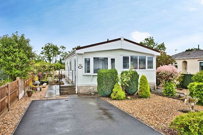2 Bedroom Park Home For Sale In Primrose Hill, Charlton Mackrell, Somerton, TA11