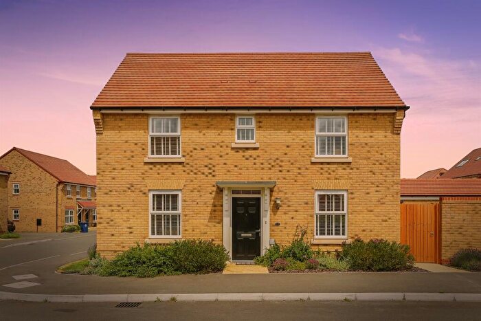 3 Bedroom Detached House For Sale In Wilson Drive, Godmanchester, Huntingdon, PE29