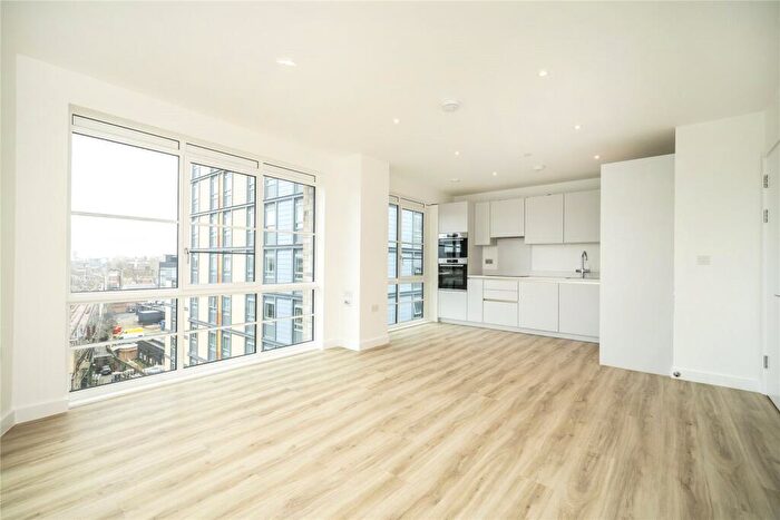 2 Bedroom Flat For Sale In Witan Street, London, E2