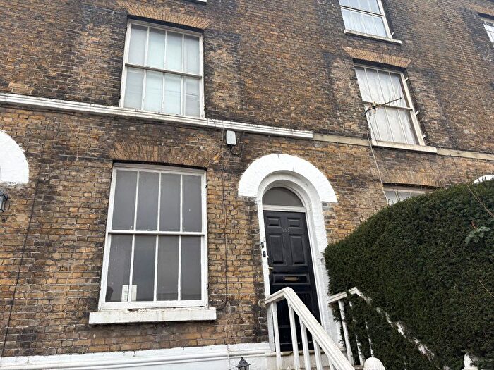 1 Bedroom Flat To Rent In London Road, Dover, CT17