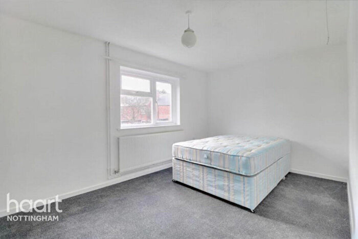 1 Bedroom Flat To Rent In Vincent Gardens, Nottingham, NG7