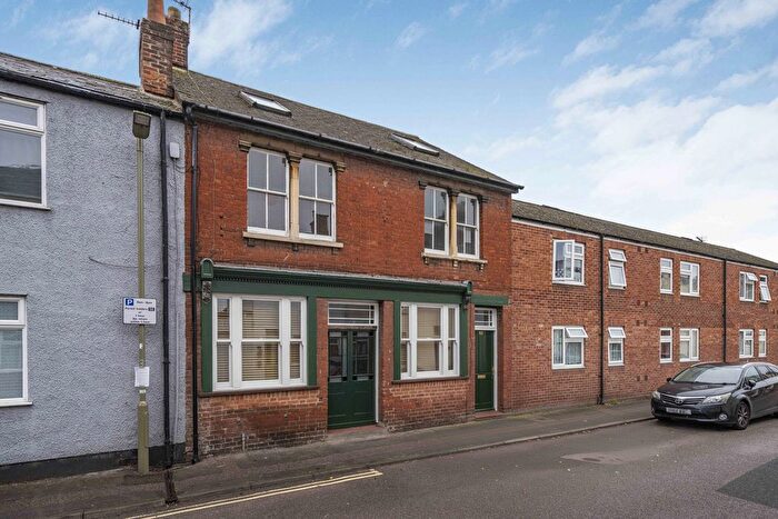 5 Bedroom Terraced House For Sale In Vicarage Road, New Hinksey, OX1