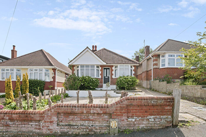 2 Bedroom Bungalow For Sale In Linden Road, Poole, BH12