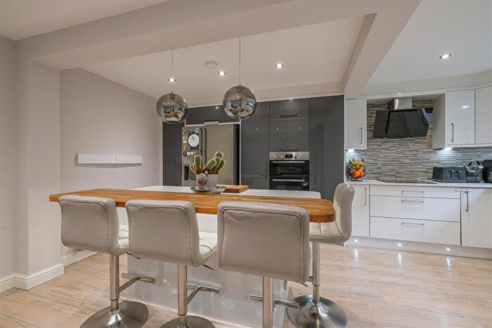 3 Bedroom Semi-Detached House For Sale In Prospect Road, Longwood, Huddersfield, HD3