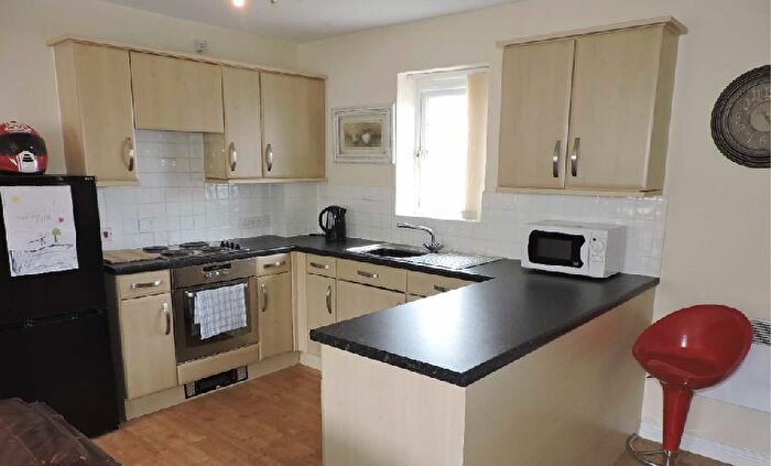 2 Bedroom Property To Rent In Six Mills Avenue, Swansea, SA4