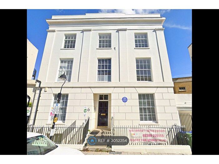 1 Bedroom Flat To Rent In Carlton Crescent, Southampton, SO15