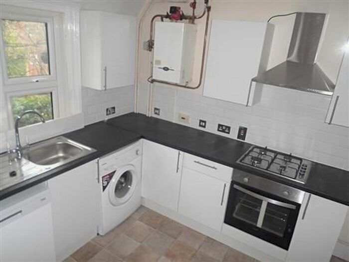 1 Bedroom Flat To Rent In Erleigh Road, Reading, Berkshire, RG1