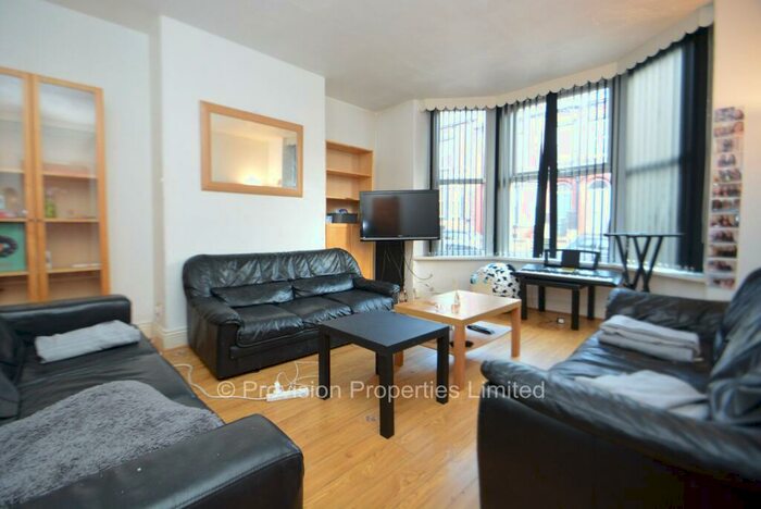 7 Bedroom Terraced House To Rent In Ebberston Terrace, Hyde Park, Leeds, LS6