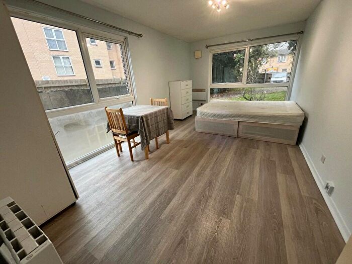 Studio To Rent In Lansdowne Road, London, N17