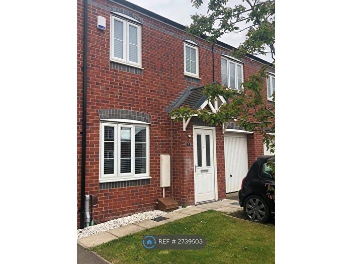 3 Bedroom Semi Detached House To Rent In Pease Gardens, Middlesbrough, TS4