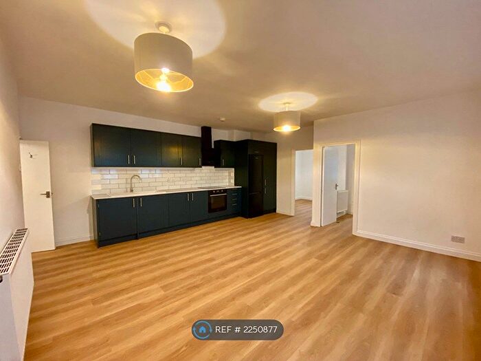 2 Bedroom Flat To Rent In Clarendon Road, Hove, BN3