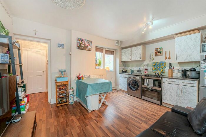 1 Bedroom Flat To Rent In Vernon Street, London, W14