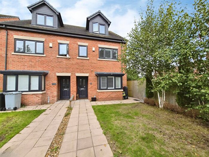 3 Bedroom Semi Detached House For Sale In Coppenhall Way, Sandbach, CW11