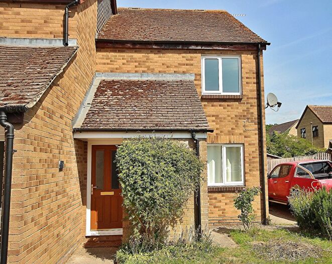 1 Bedroom Flat For Sale In Manor Road, Witney, OX28