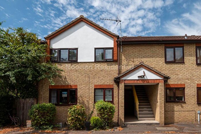 1 Bedroom Flat For Sale In Cambridge Court, St Neots, PE19