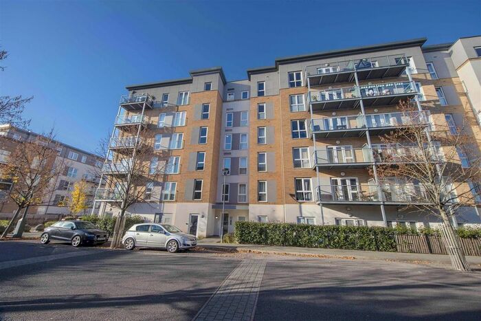 2 Bedroom Flat To Rent In Chelsea Lodge, Wintergreen Boulevard, West Drayton, UB7