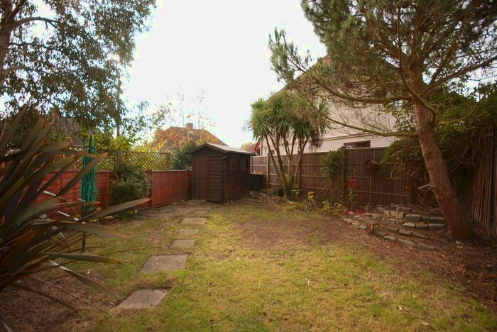 4 Bedroom Semi-Detached House To Rent In Grantley Road, Stoughton, Guildford, GU2