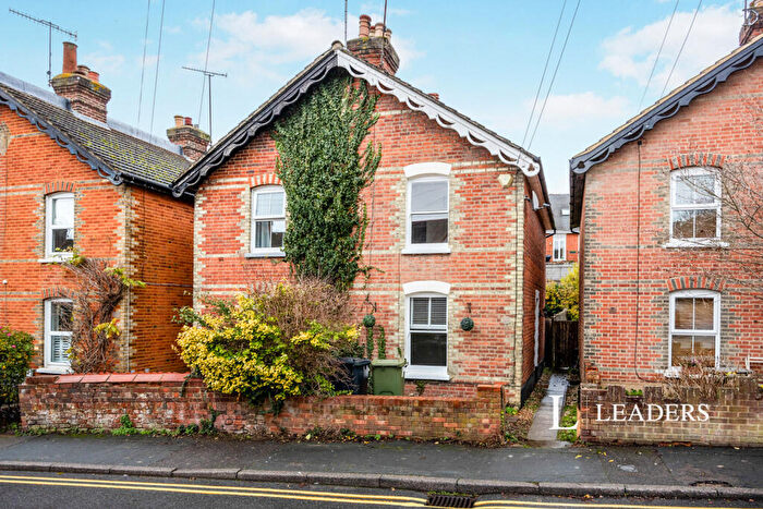 3 Bedroom House To Rent In Cline Road, Guildford, GU1