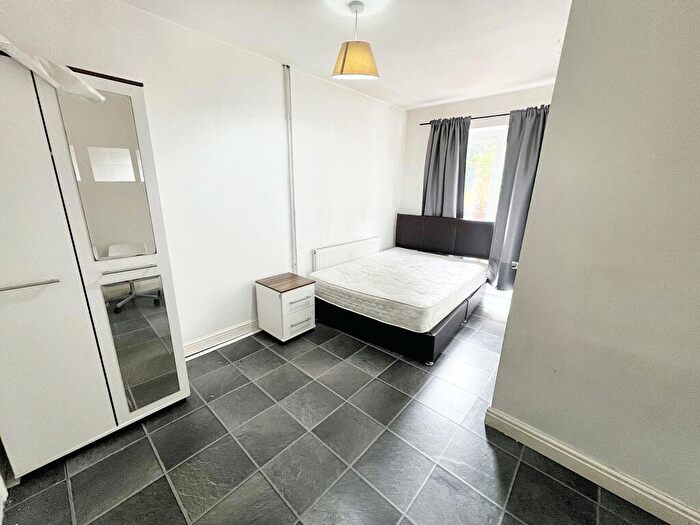 1 Bedroom Terraced House To Rent In Room, Strathmore Avenue, CV1