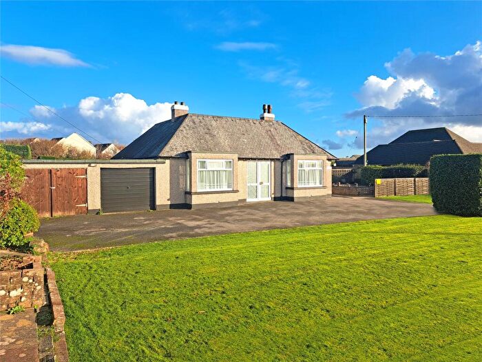 3 Bedroom Detached Bungalow For Sale In Liskeard Road, Callington, Cornwall, PL17