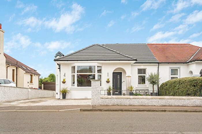 4 Bedroom Semi-Detached Bungalow For Sale In Grahamsdyke Street, Laurieston, FK2