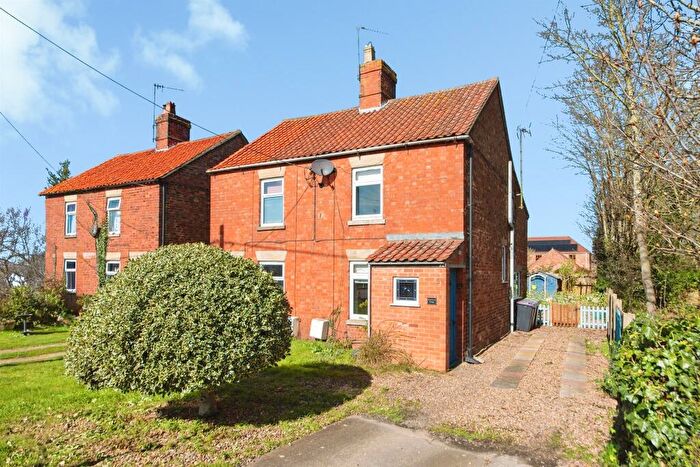 2 Bedroom Semi Detached House For Sale In Rectory Road, Ruskington, Sleaford, NG34