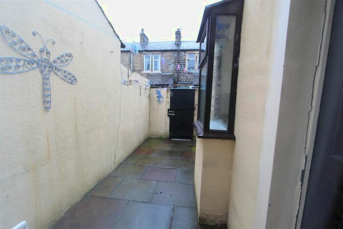 2 Bedroom Property To Rent In Brockenhurst Street, Burnley, BB10