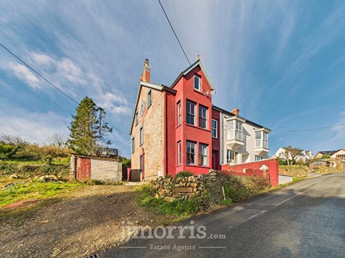 3 Bedroom Semi Detached House For Sale In New Hill, Goodwick, SA64