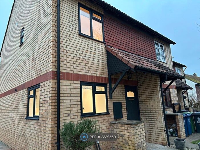 2 Bedroom End Of Terrace House To Rent In Rectory Close, Cambridge, CB24